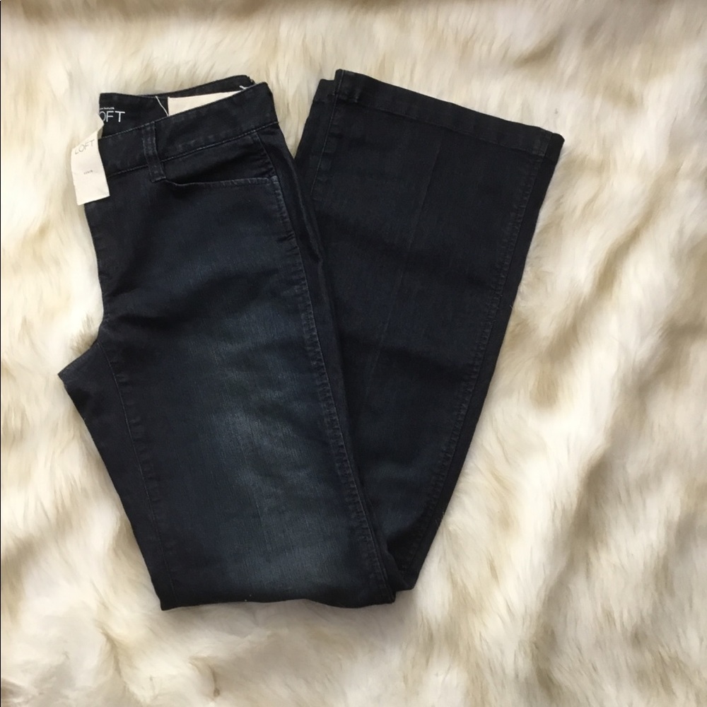 NWT Ann Taylor Loft blue curvy flare denim jeans